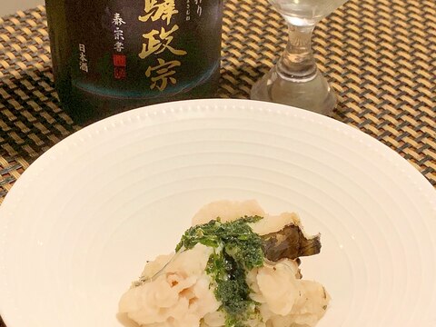 日本酒に白ワインに、穴子の湯引き